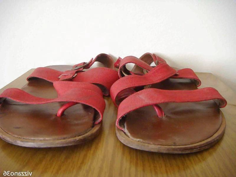 19P Sandalia rasteira vermelha