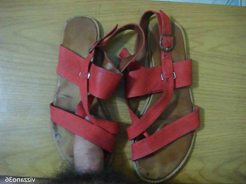 19P Sandalia rasteira vermelha