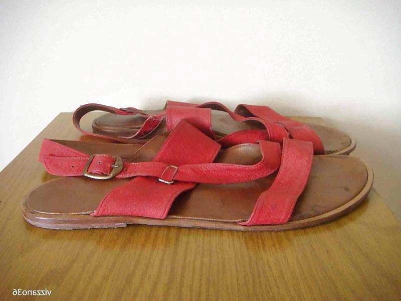 19P Sandalia rasteira vermelha