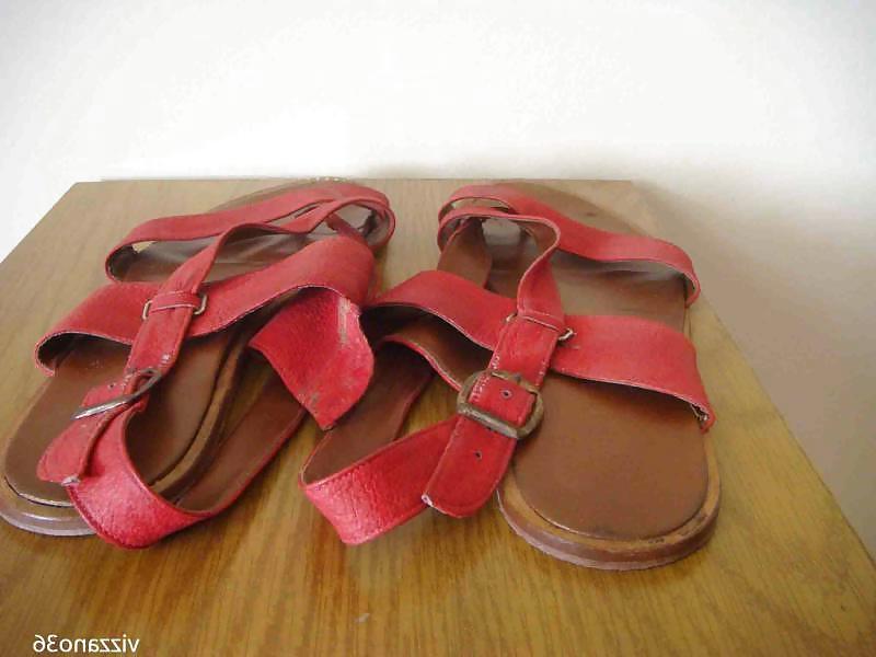 19P Sandalia rasteira vermelha