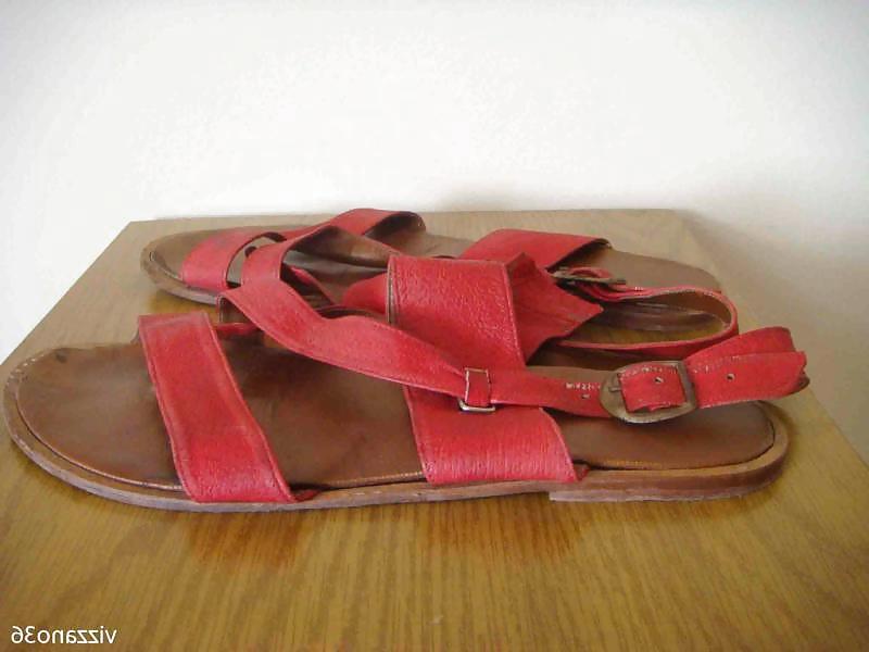 19P Sandalia rasteira vermelha