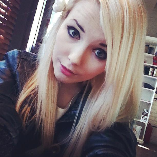 24P Blonde Hair
