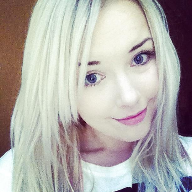 24P Blonde Hair