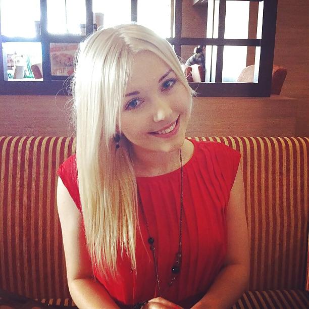 24P Blonde Hair