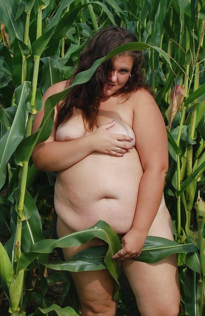 25P Gorgeous BBW! Brunette