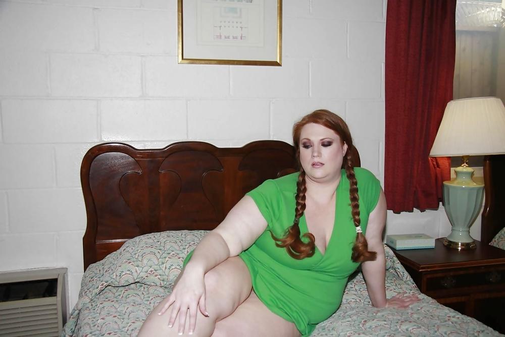 25P Gorgeous BBW! Natural Redhead with Pigtails