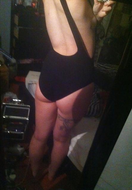 12P Full Body Underwear Pictures.