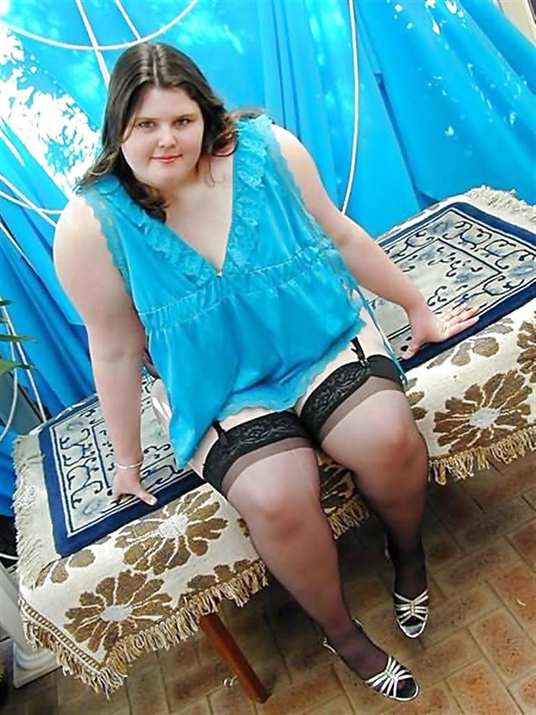 16P Gorgeous BBW! Brunette with Stockings