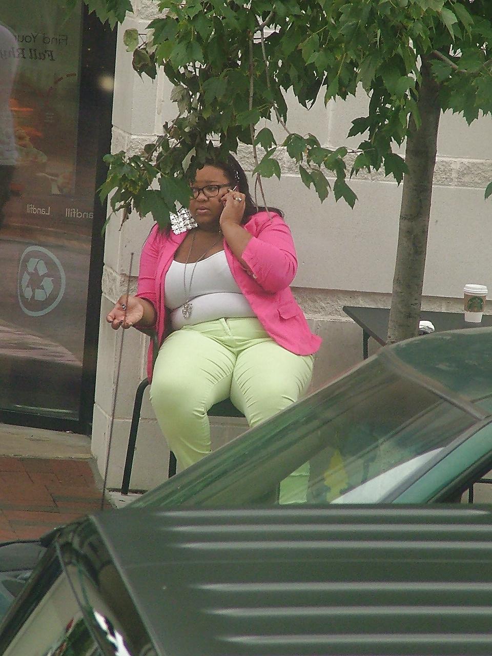 6P Candid Black BBW Huge Tits