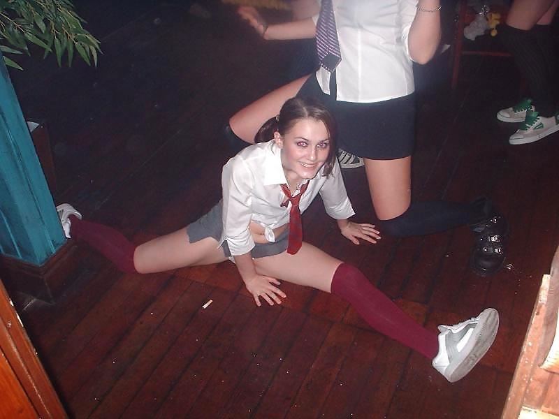 21P British nightclub sluts