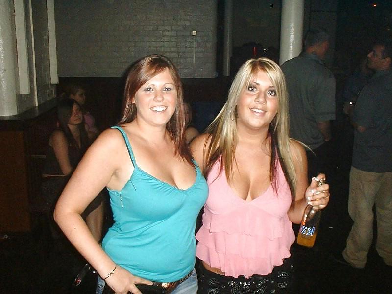 21P British nightclub sluts