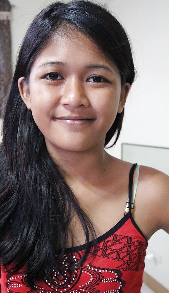 14P Asian girl nude 3