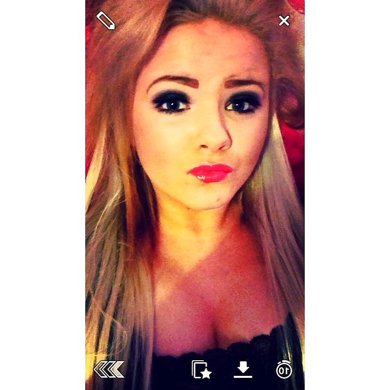 25P Teen Sheffield Chav Sexy slag (Loads of pics) British uk 