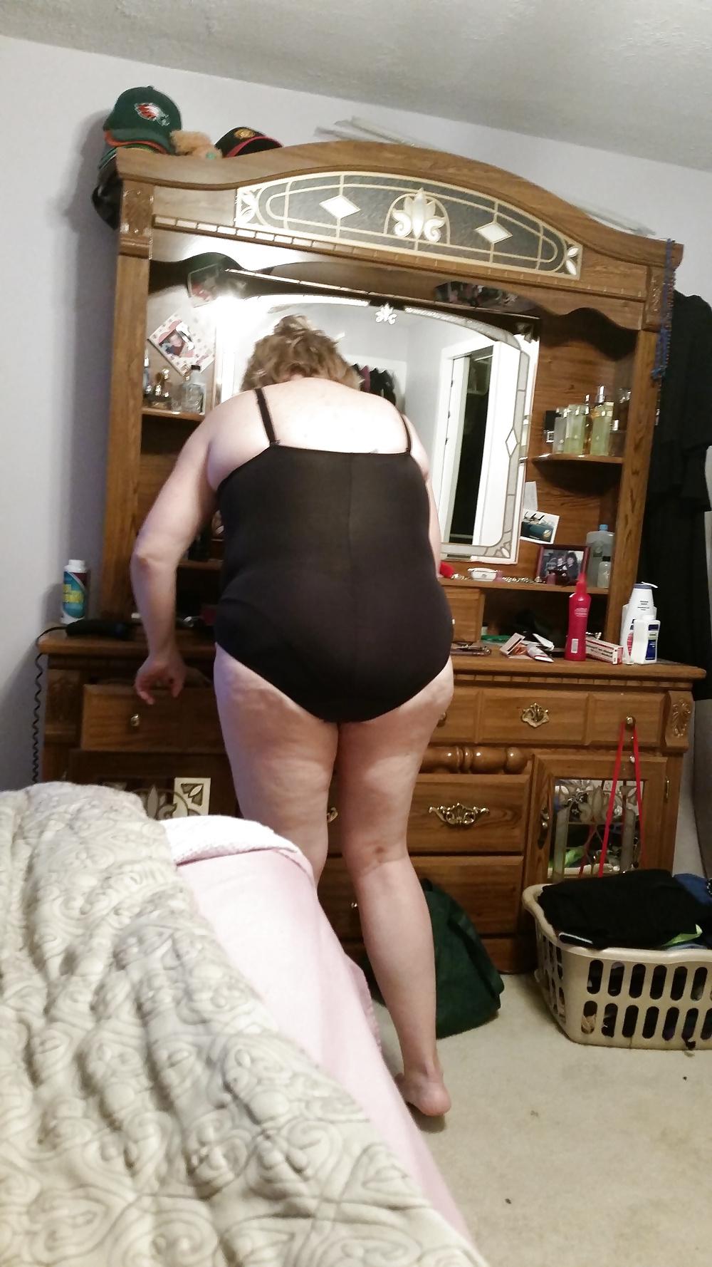 16P Bbw wife half dressed & naked,hairy pussy, big tits,belly