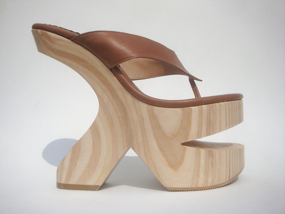 15P Mega Sandals