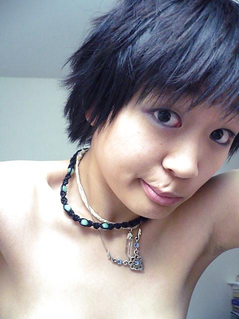 25P Private Photo's Young Asian Naked Chicks 57 JAPANESE