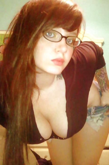 15P Sexy Geek and Nerds