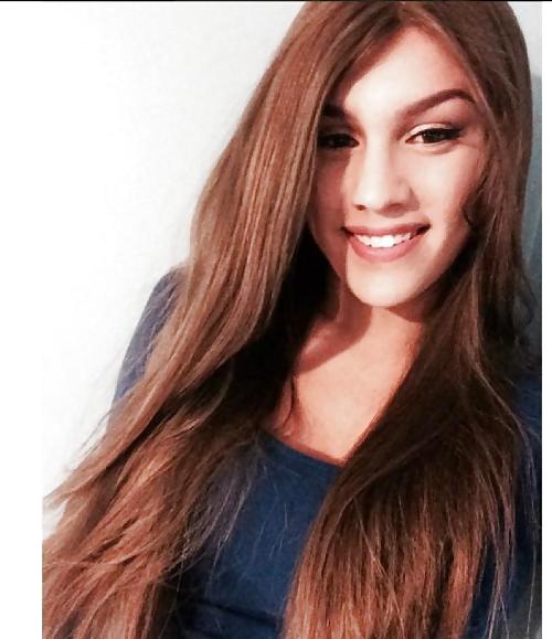 10P Beautiful Tranny Faces