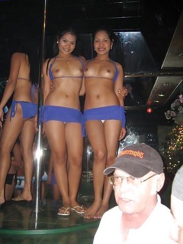 25P Public Asian Sex Pary at Resort