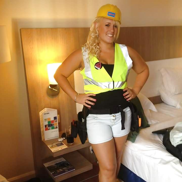 14P British Milf Claire 