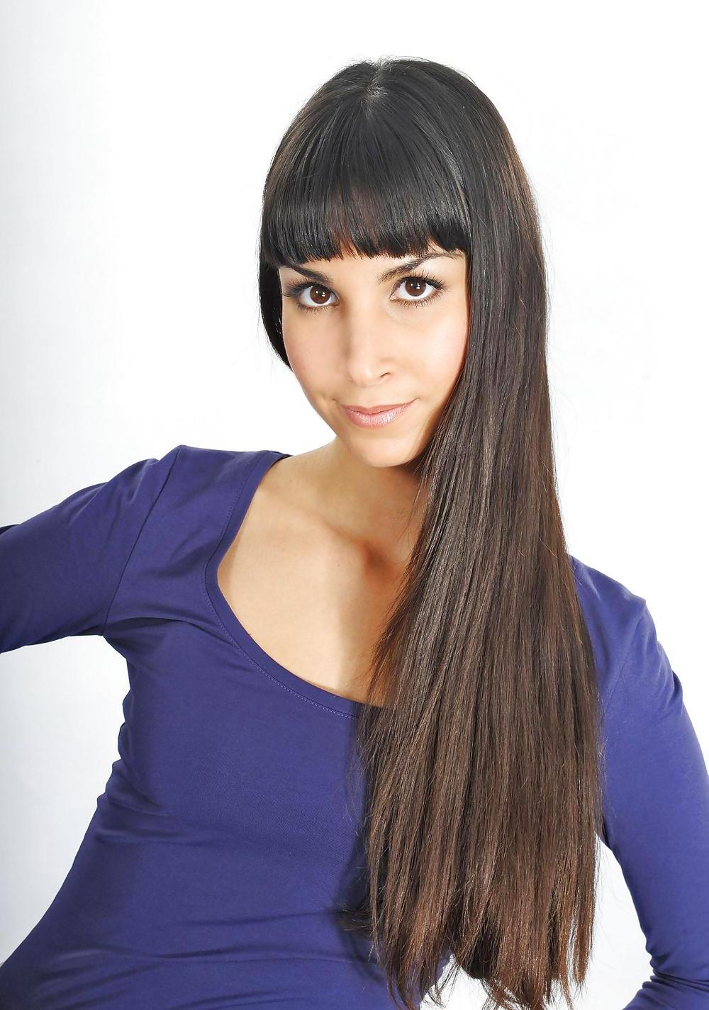 19P Hot Turkish Babe Sila Sahin