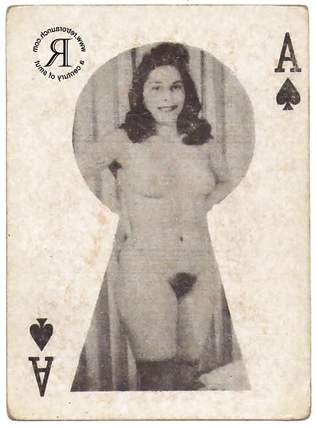 25P Retro Cards