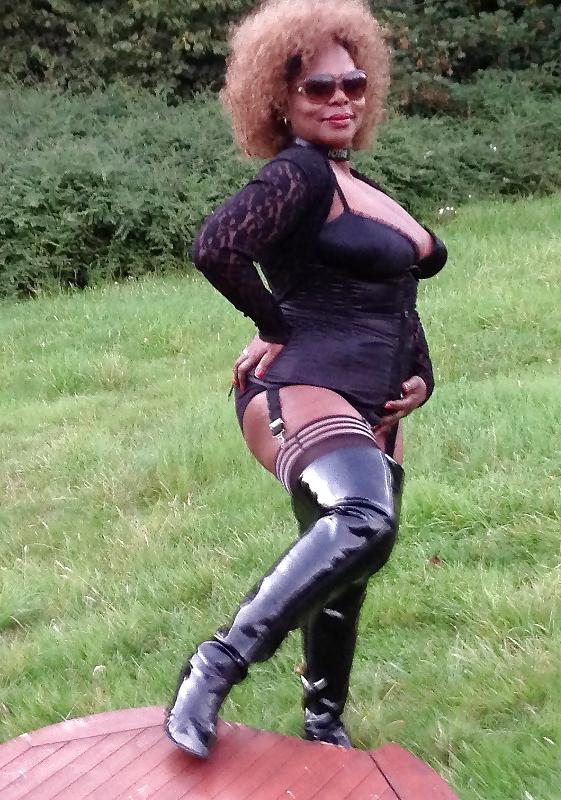 25P Black Mature BBW Goddess Dionne