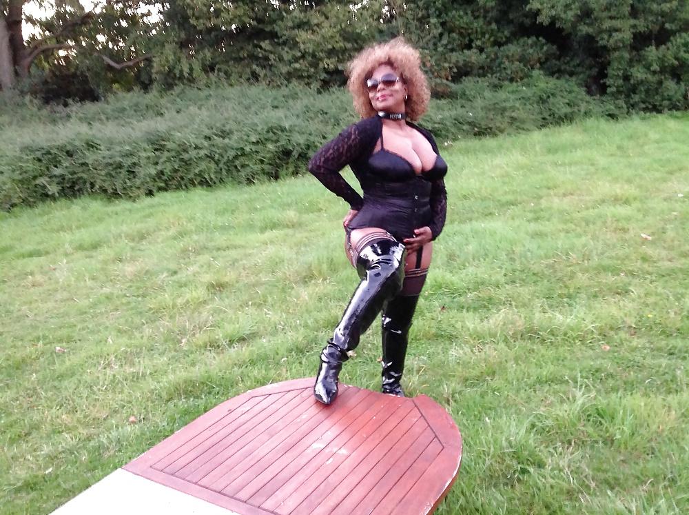 25P Black Mature BBW Goddess Dionne