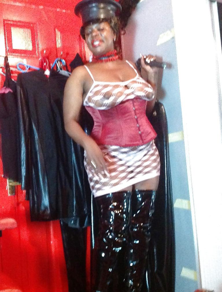 25P Black Mature BBW Goddess Dionne