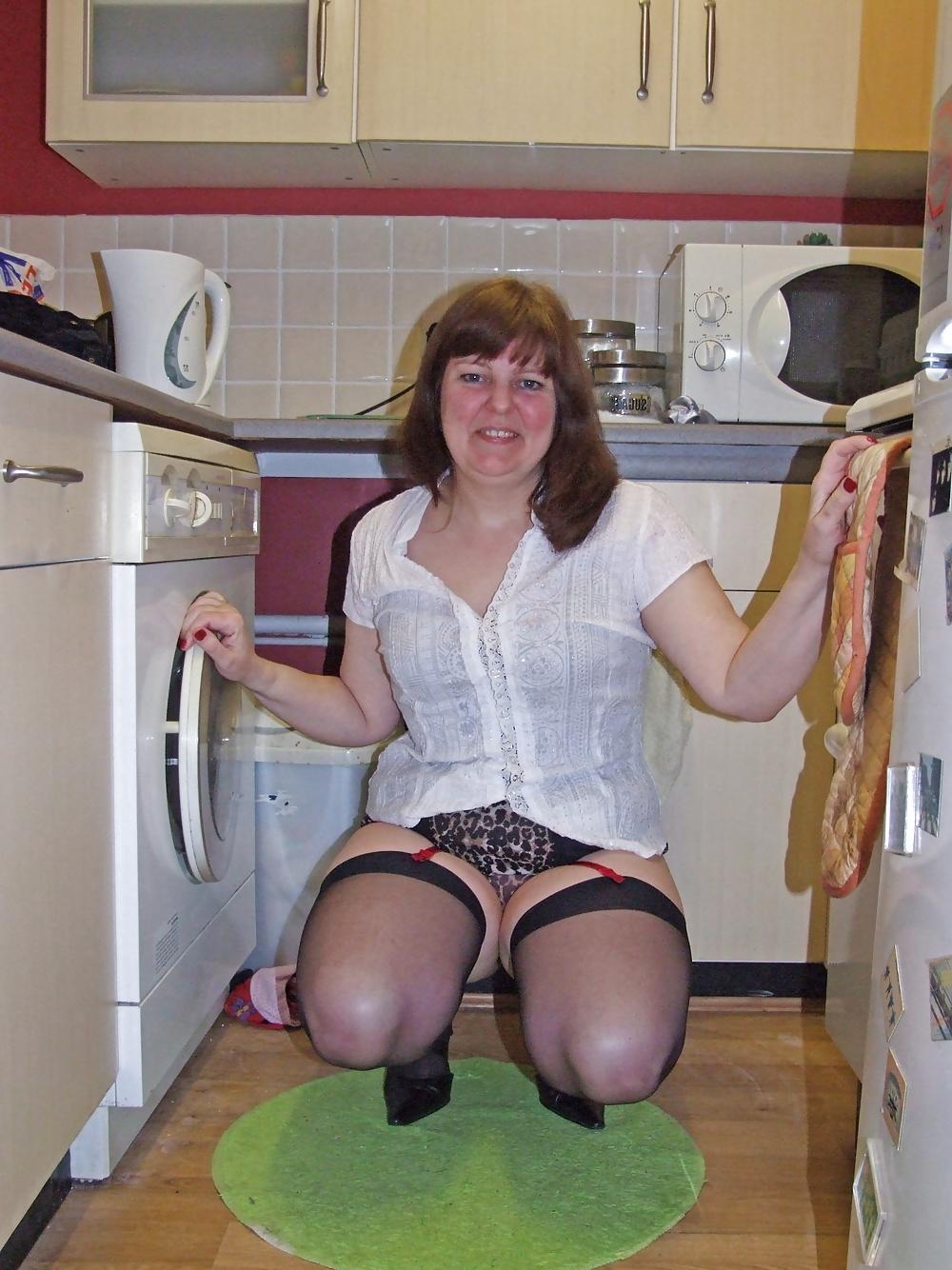 10P Lady in the Kitchen