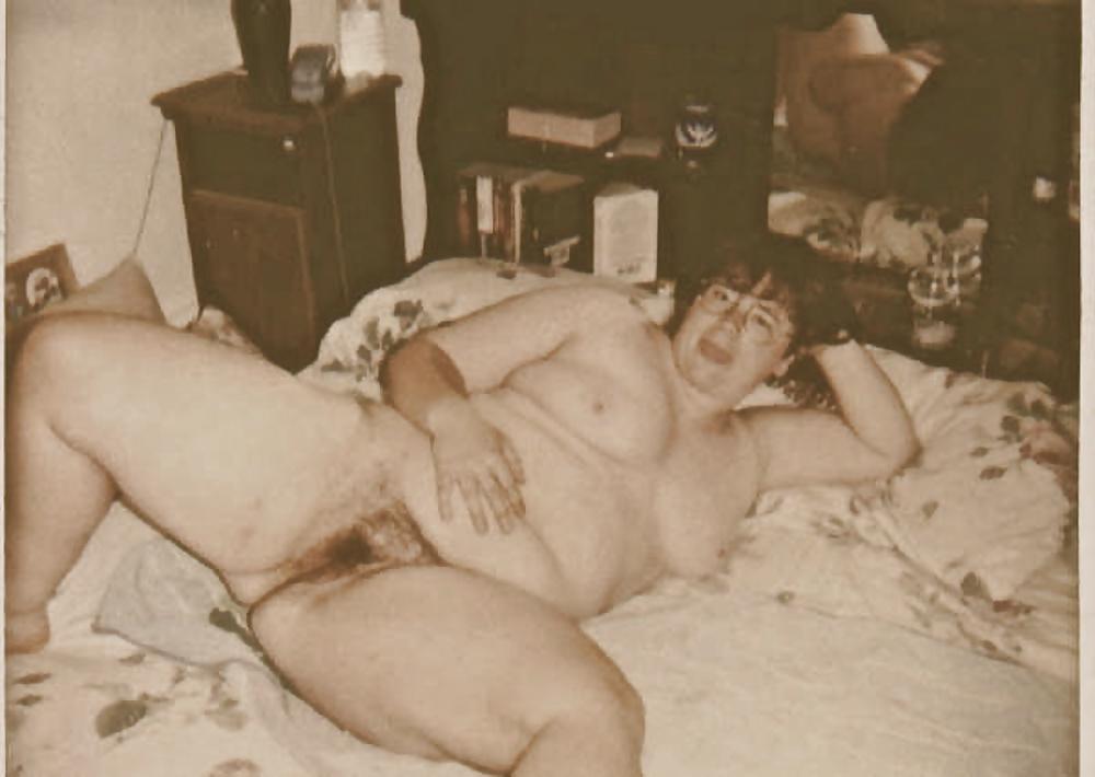 25P Grannies BBW Matures #105