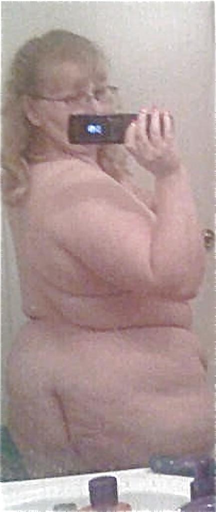 25P Grannies BBW Matures #105