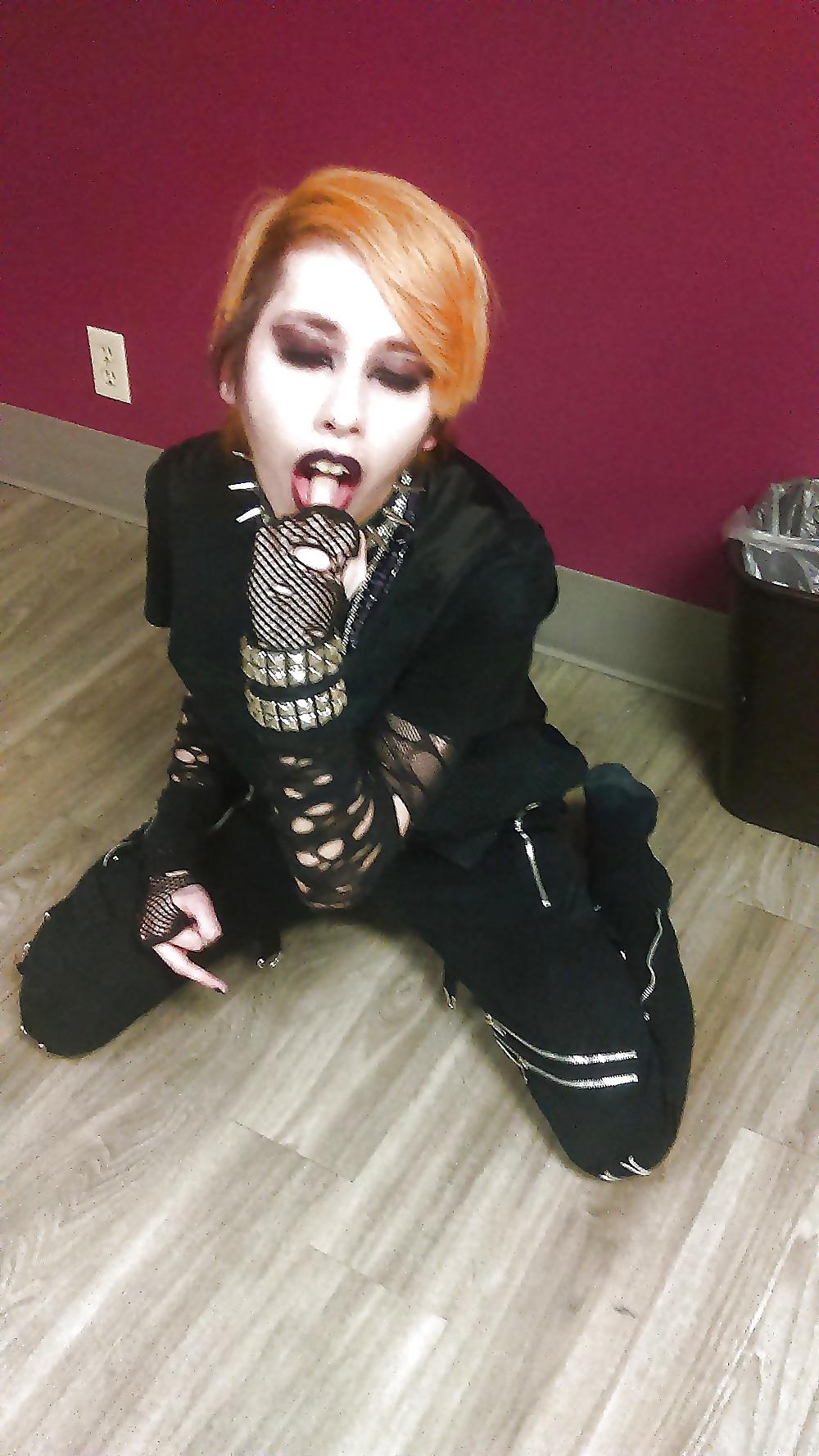 15P Gothic boy wants to be treated like sex toy