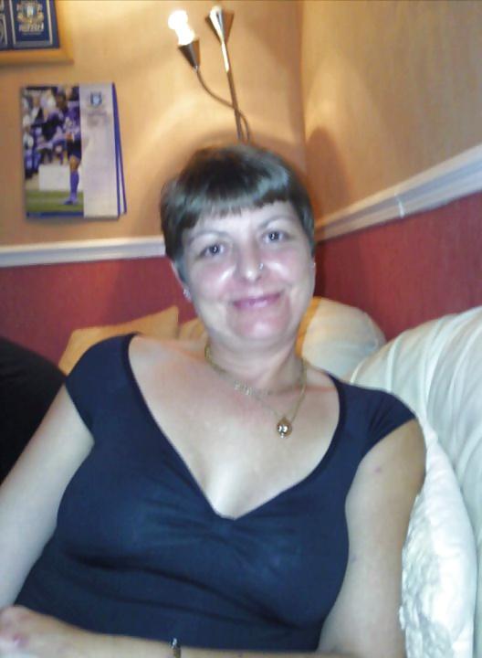 8P British Debbie
