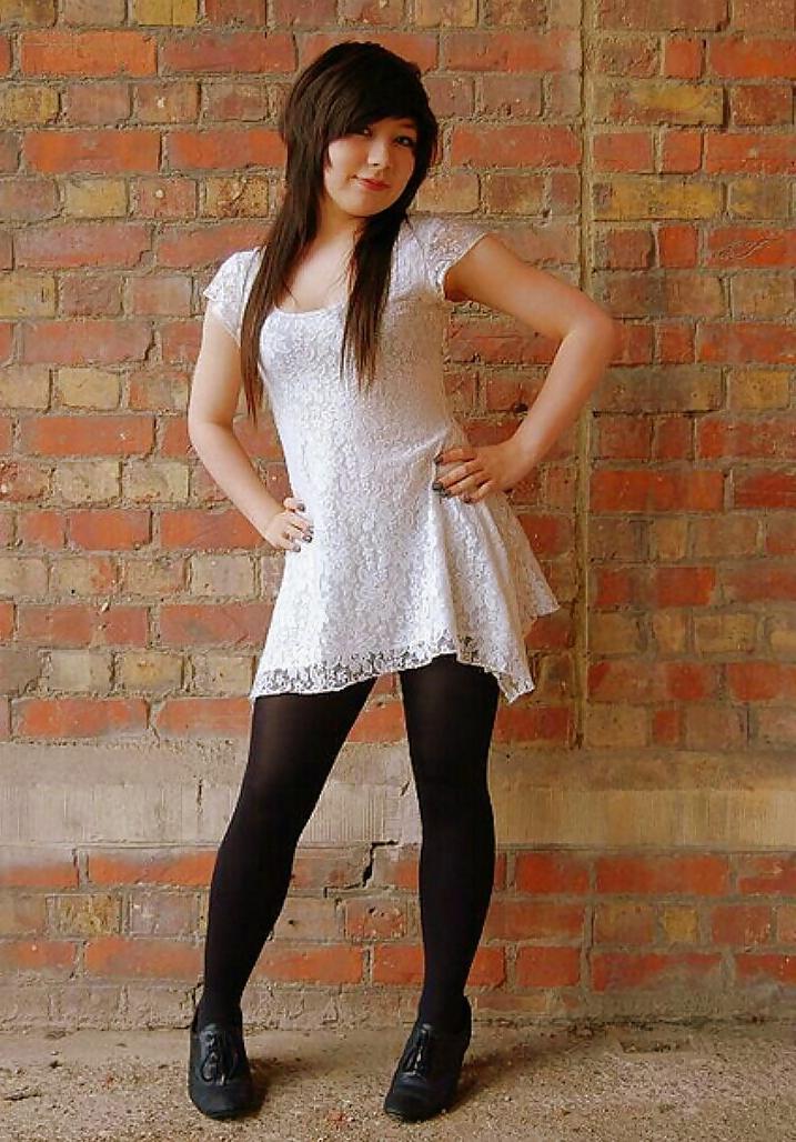 11P British Small Teen