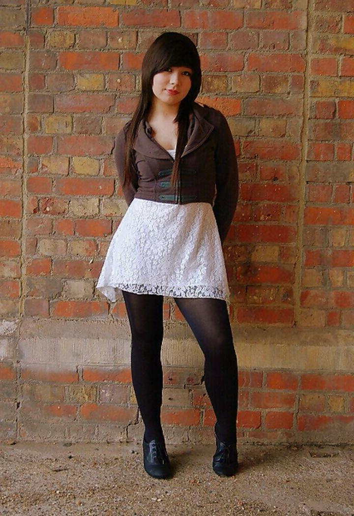11P British Small Teen