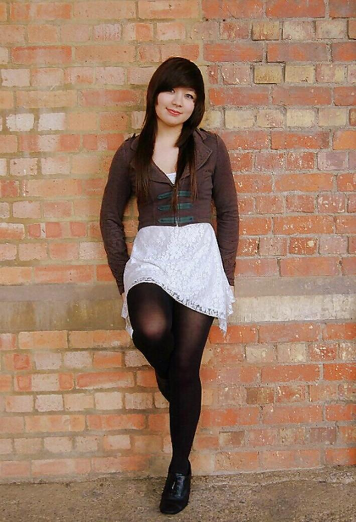 11P British Small Teen
