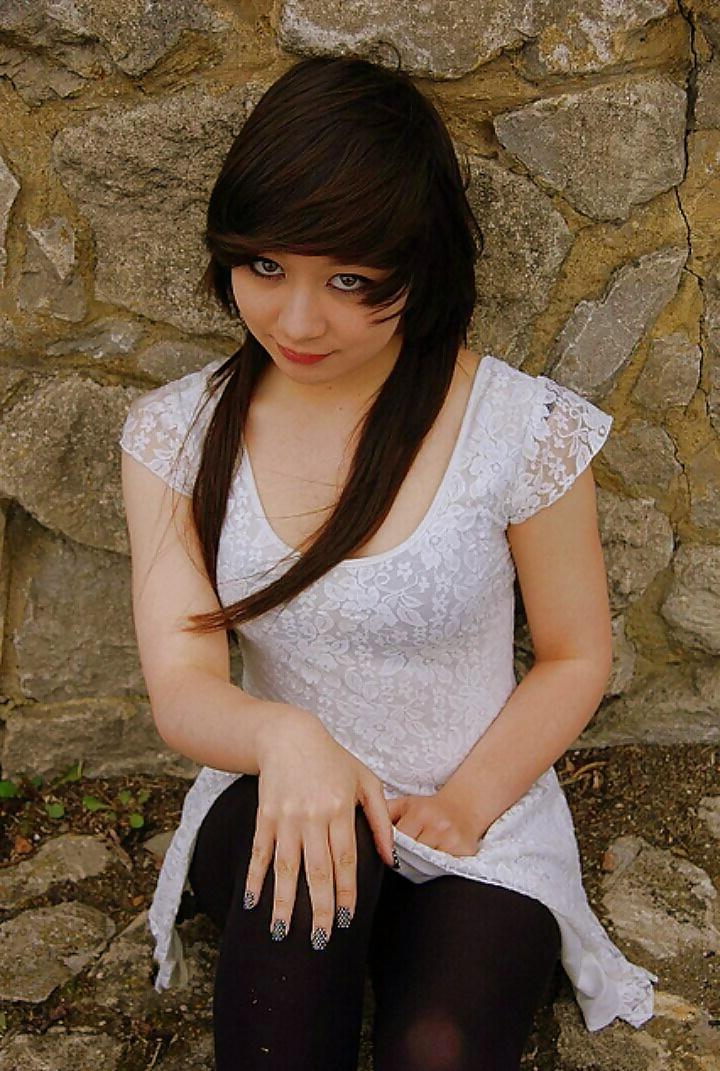 11P British Small Teen