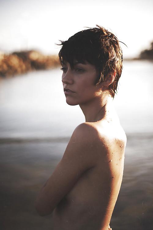 25P Short Hair Sexy Women