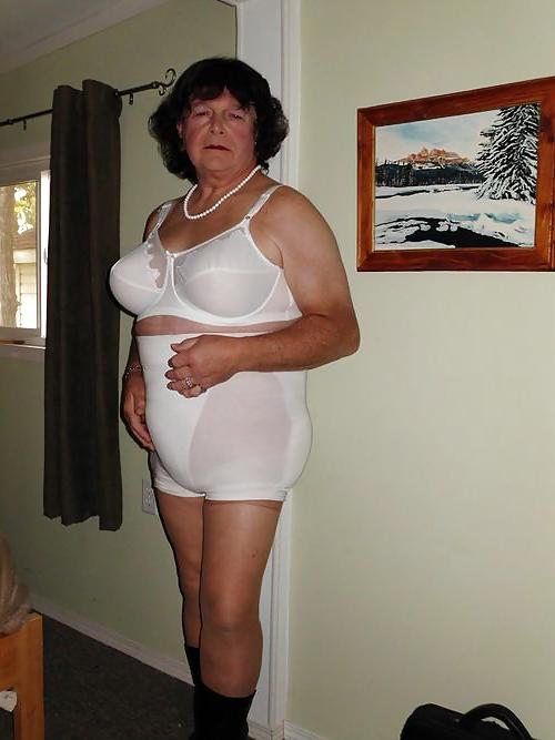 15P Mature-BBW-Ladies 567