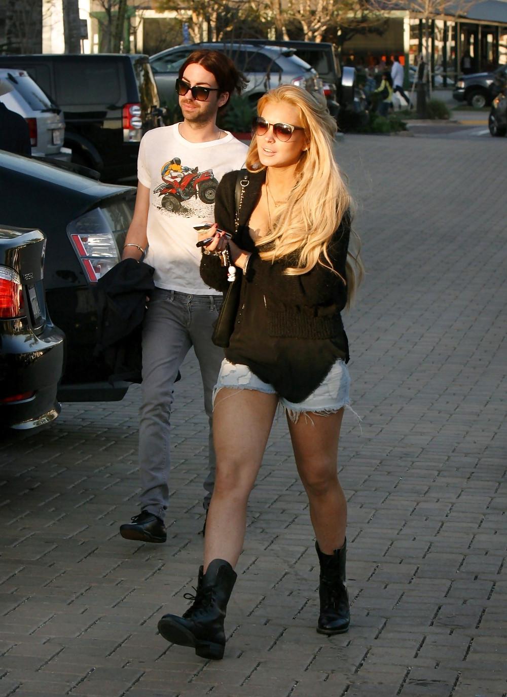 15P Lindsay Lohan Cleavage Candids in Malibu