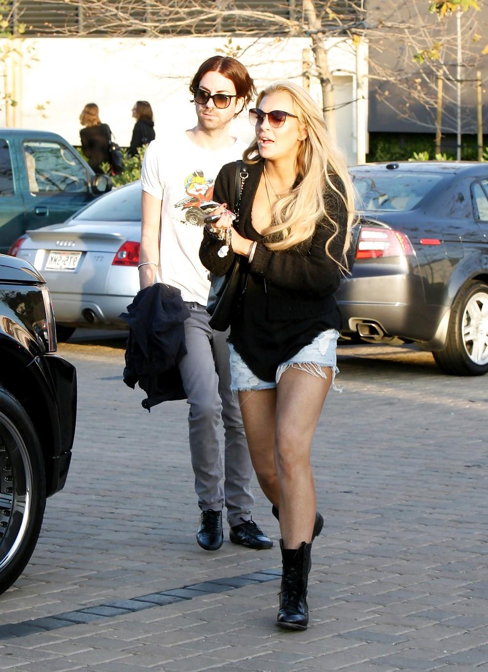 15P Lindsay Lohan Cleavage Candids in Malibu