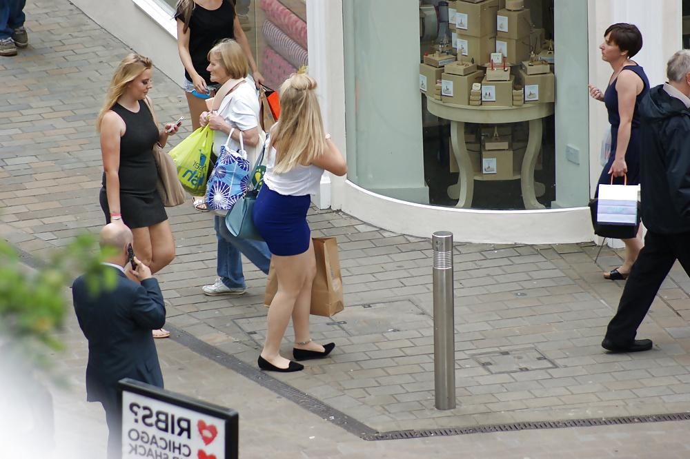 8P British Blondes