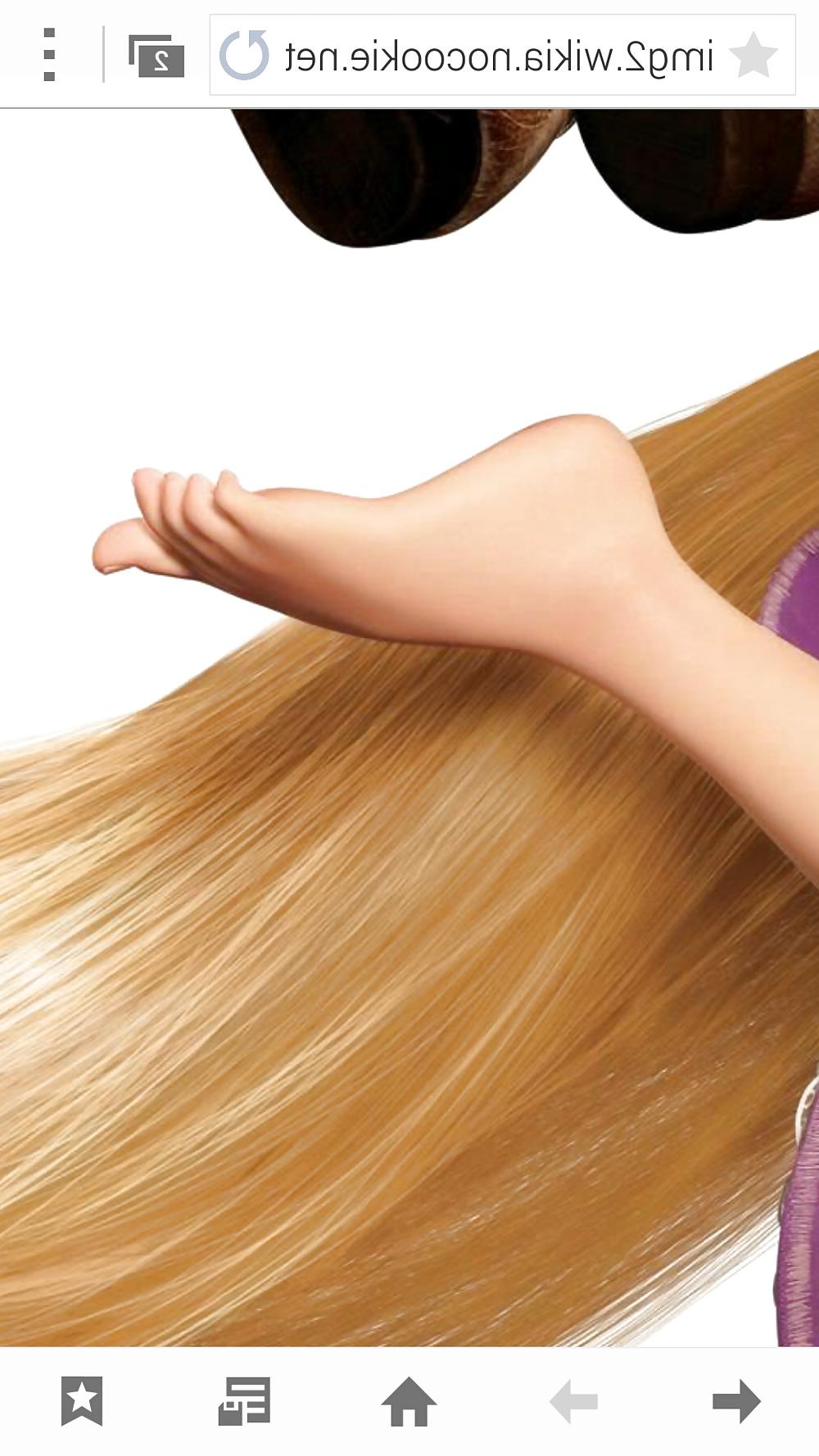 9P Rapunzel's feet