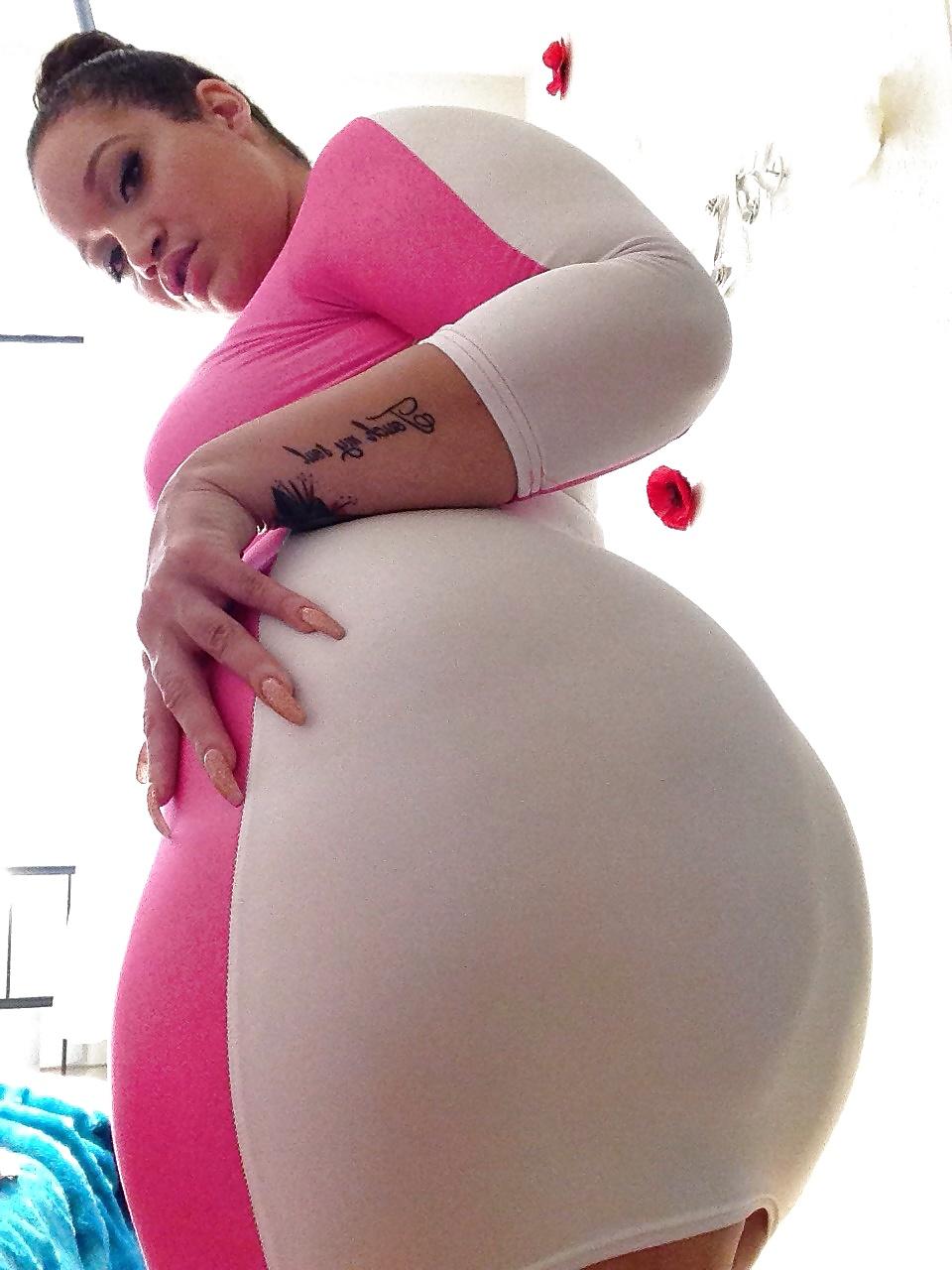 15P Black Women: BBW Selfies 4