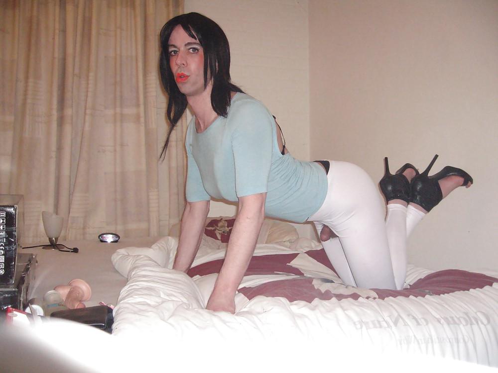 9P Can't deside : skirt or white legging? 