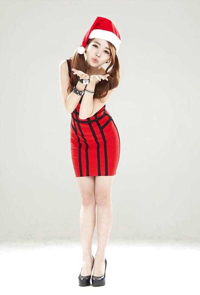 13P Christmas Korean Babe