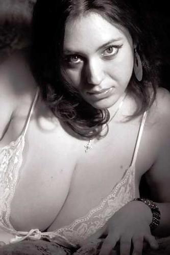 25P Chubby bbw Big Tits oceane model photo string Boobs