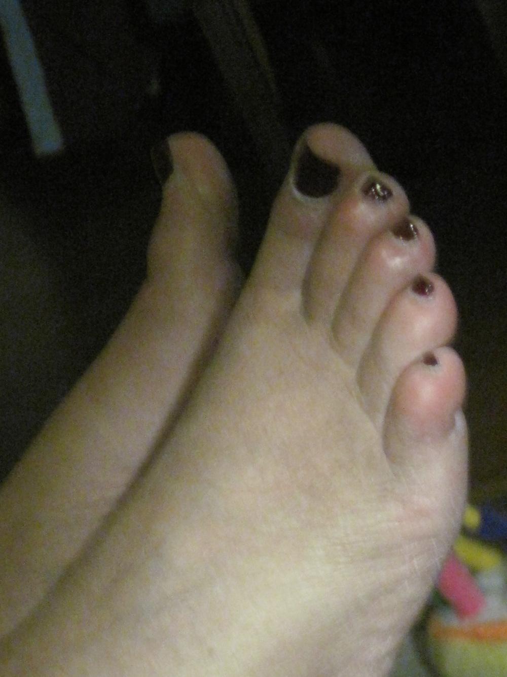 25P Granny Grant bbw toes and soles