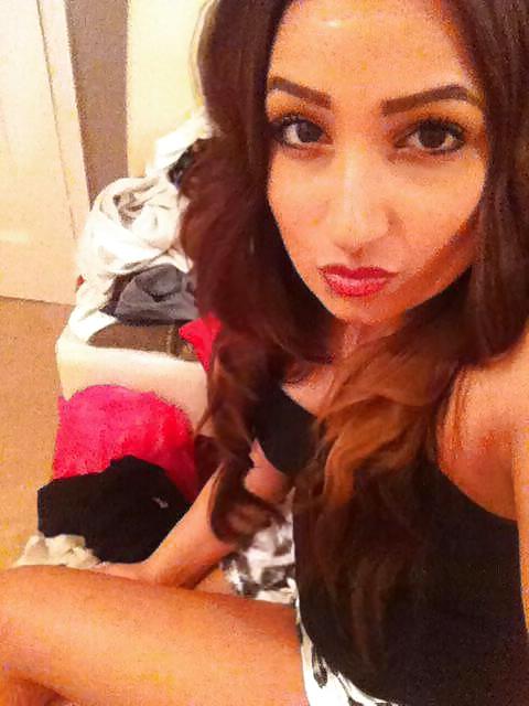 25P Rich asain girl From Solihull British